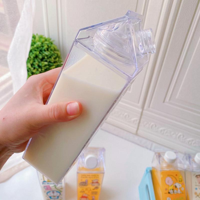 KAWAII SANRIO POCHACCO 500 ML MILK CARTON BOTTLE